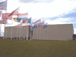 Caen Peace Memorial Museum + Landing beaches - CPM1